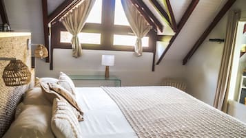 1 bedroom, premium bedding, memory foam beds, minibar