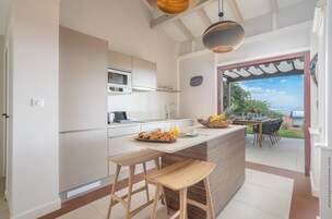Fridge, dishwasher, espresso maker, highchair