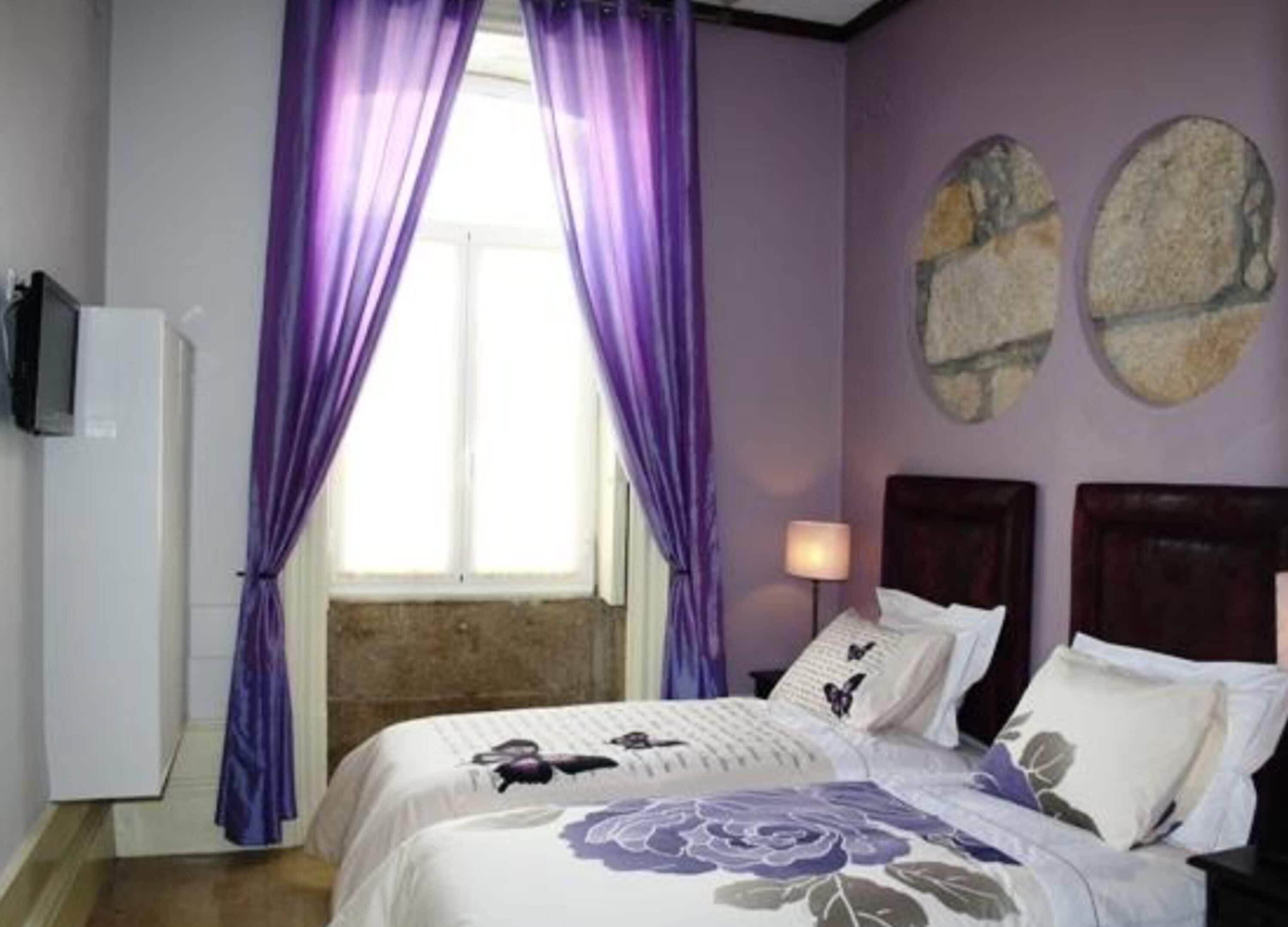 classic twin room, 2 single beds, private bathroom | in-room safe, desk, rollaway beds, free wifi