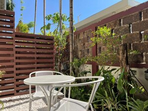 Outdoor dining - 3b Boutique Bed & Breakfast (CHIANG MAI)
