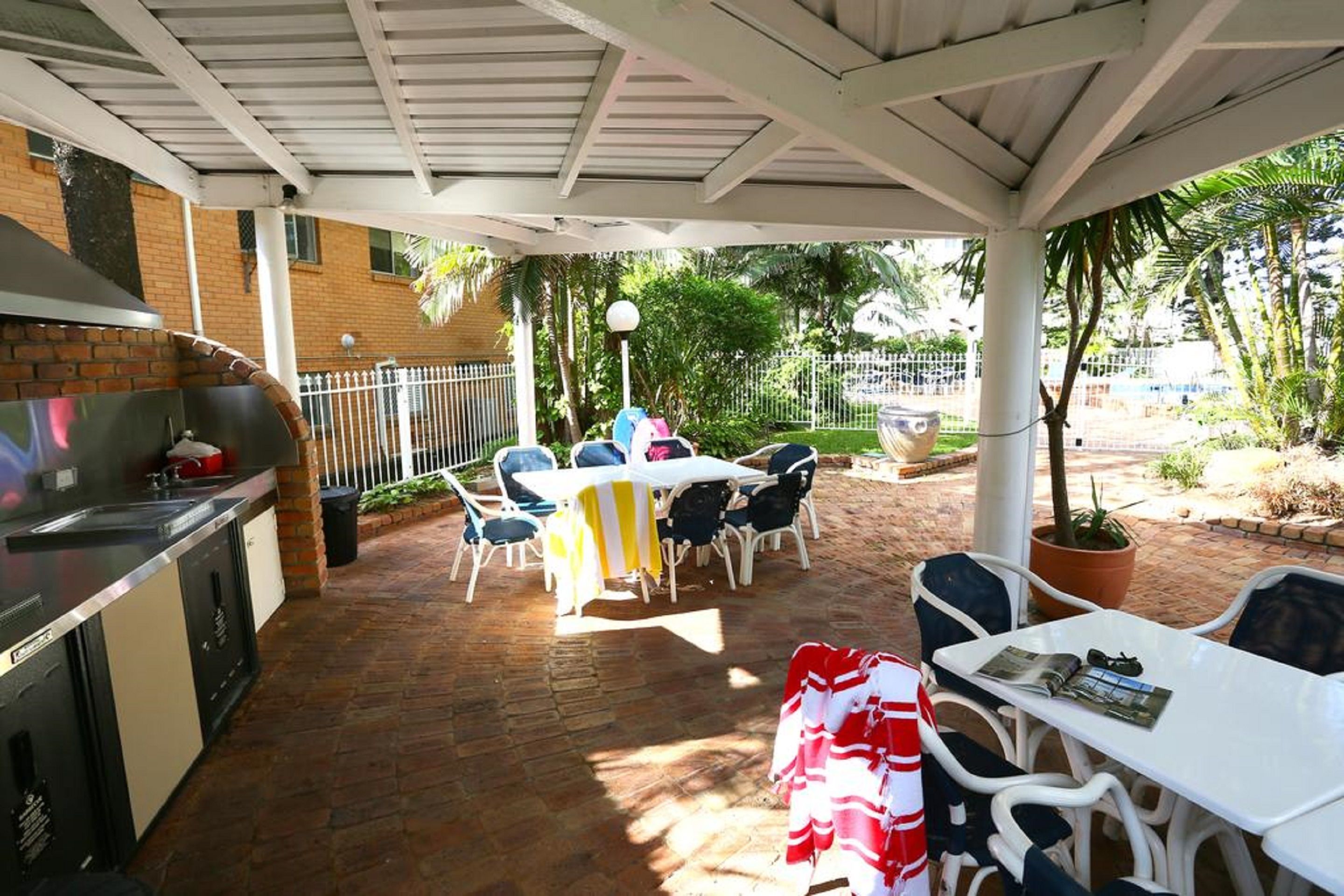 Biarritz Apartments — image 22