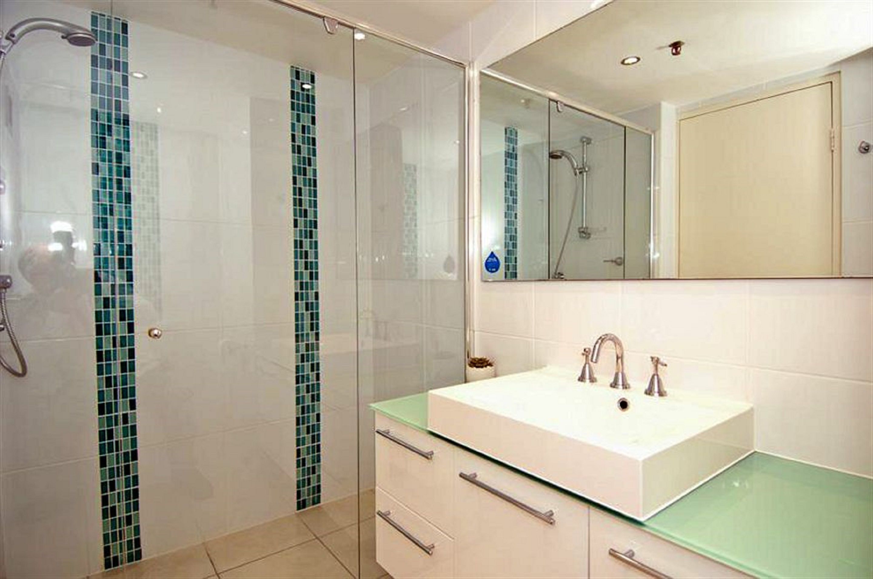 Biarritz Apartments — image 12