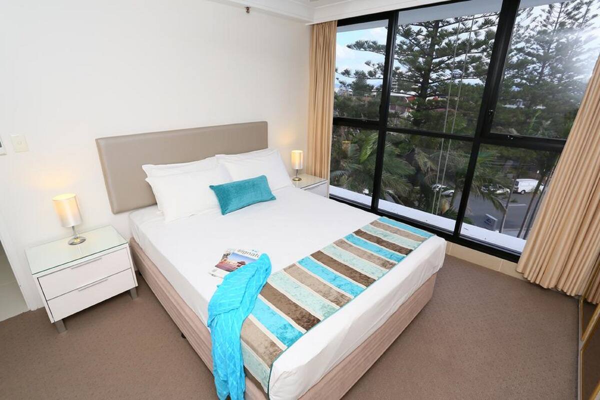Desk, iron/ironing board, cribs (surcharge), rollaway beds (surcharge)