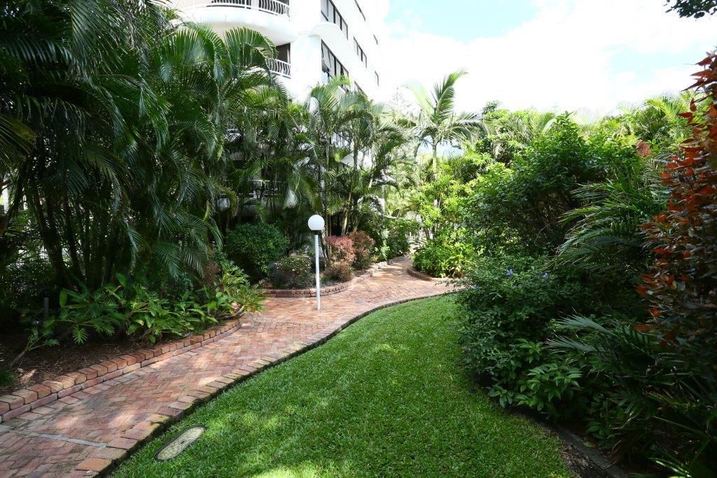 Biarritz Apartments — image 23