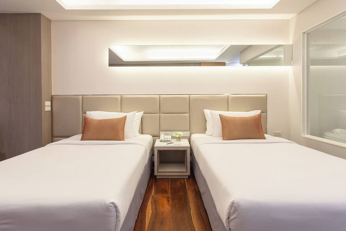 Executive Studio Room | 1 bedroom, free WiFi, bed sheets, wheelchair access