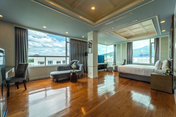 Suite exécutive, 1 chambre, vue sur la montagne | 1 chambre, accès au Wi-Fi (inclus), literie fournie