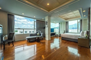 Executive-Suite
