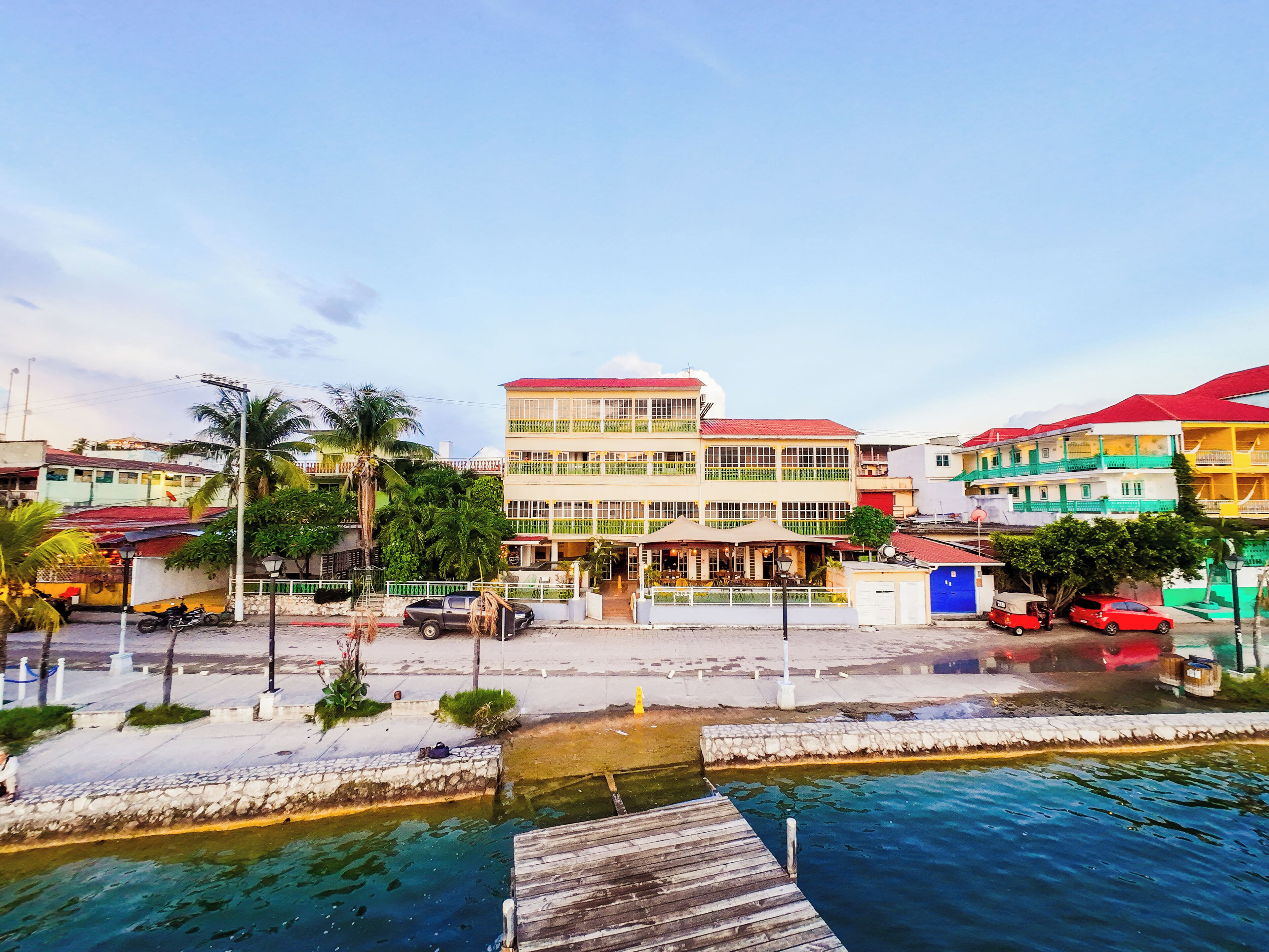 ด้านหน้าที่พัก