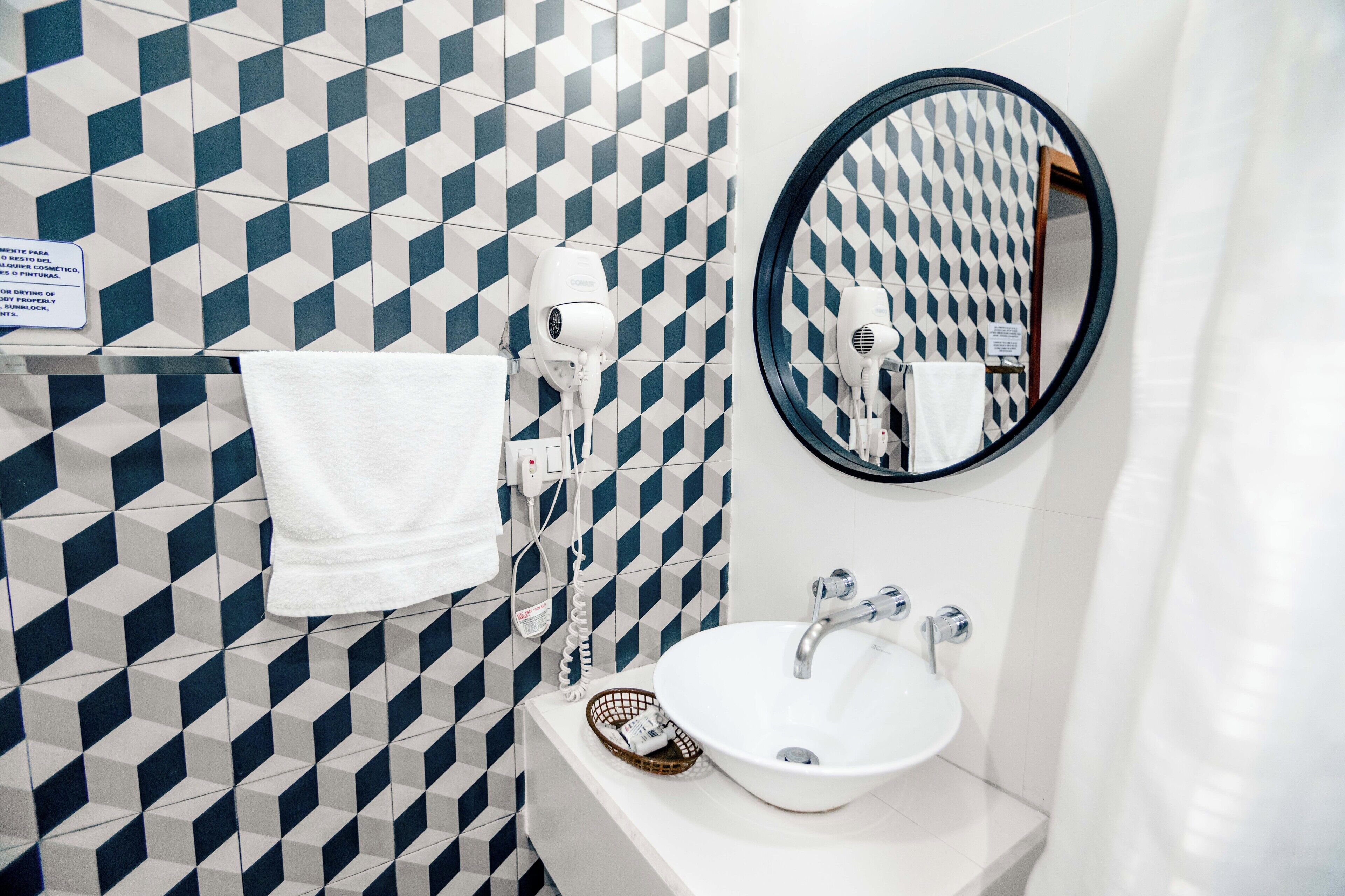 premium double room | in-room safe, desk, free wifi, bed sheets