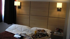 Room service – dining - Les Gorges de la Truyère (Entraygues-sur-Truyere)