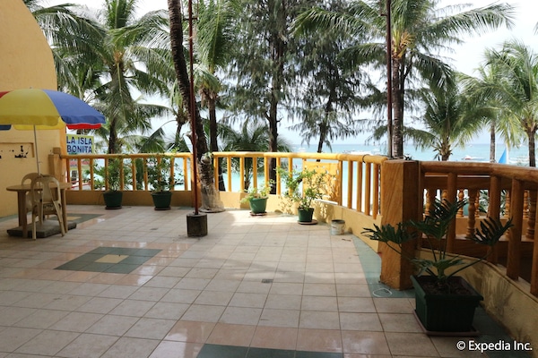 Honeymoon Room | Beach/ocean view