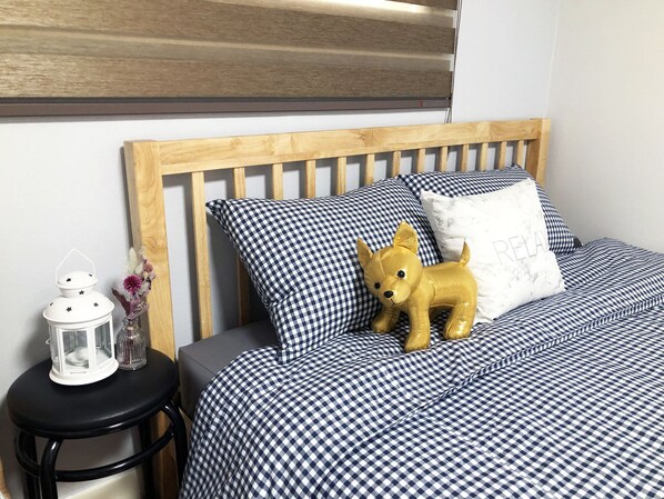 Family Apartment, 2 Bedrooms, Terrace | Individually decorated, individually furnished, desk, blackout curtains - Lee & No Guesthouse (Seoul)