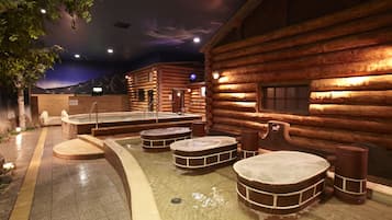 サウナ、ホットタブ、温泉 / 鉱泉、ボディ トリートメント、フェイシャル トリートメント、マッサージ / トリートメント ルーム