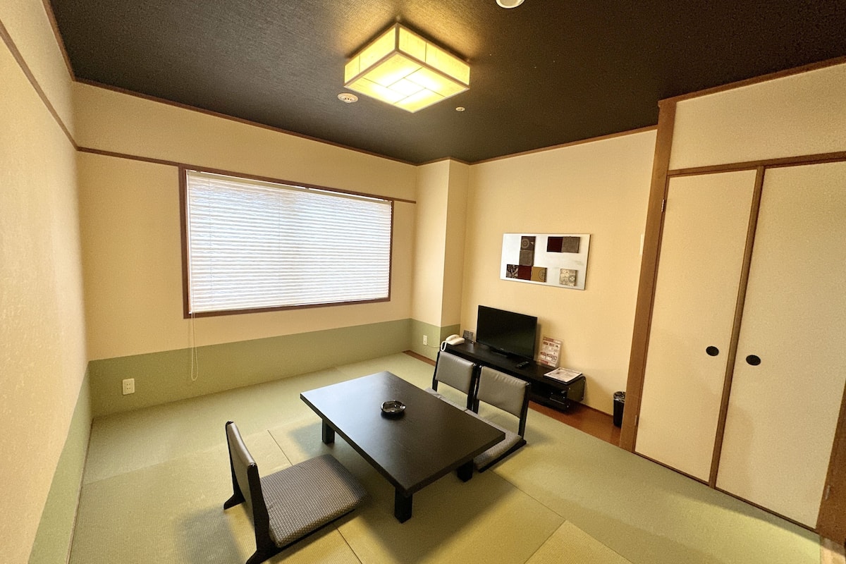 Japanese Room (Room Type B, No tattoo allowed, Shared bathroom) | 1 bedroom, free WiFi, bed sheets