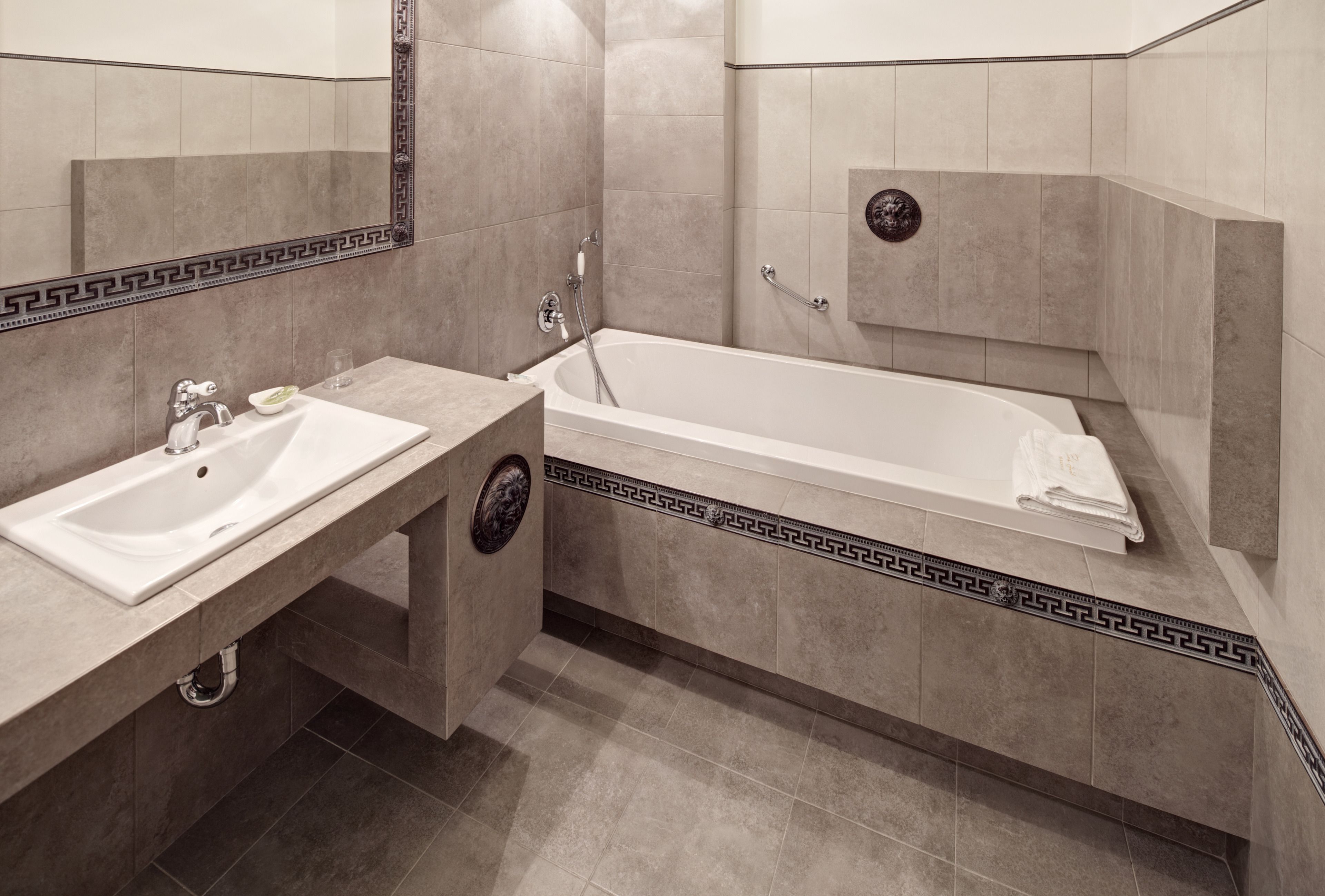 junior apartment, 1 double bed | bathroom | free toiletries, hair dryer, towels