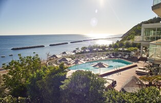 Outdoor pool, sun loungers