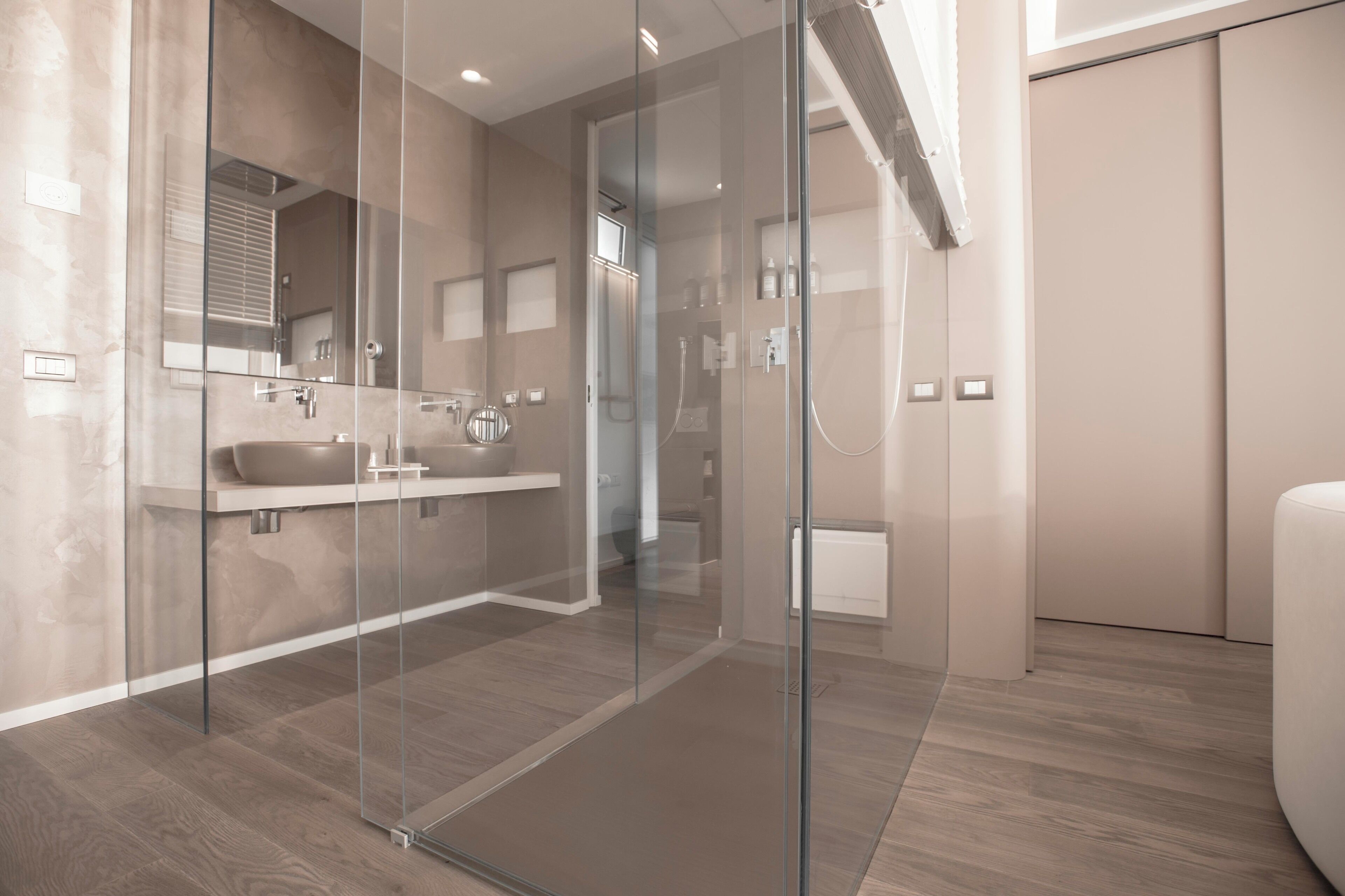 junior studio suite, sea view (occidente) | bathroom | rainfall showerhead, hair dryer, slippers, bidet