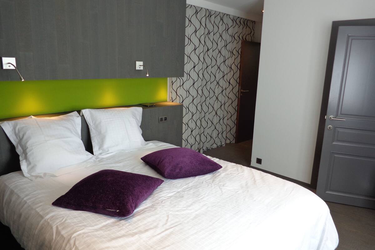 Double Room | 1 bedroom, premium bedding, minibar, desk