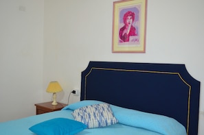Double Room | Individually decorated, individually furnished, desk, soundproofing - Bed and Breakfast Oliena (Oliena)