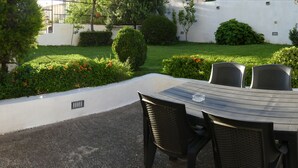 Exterior - Bed and Breakfast Oliena (Oliena)