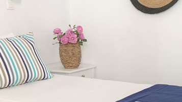 Standard Room, Partial Sea View