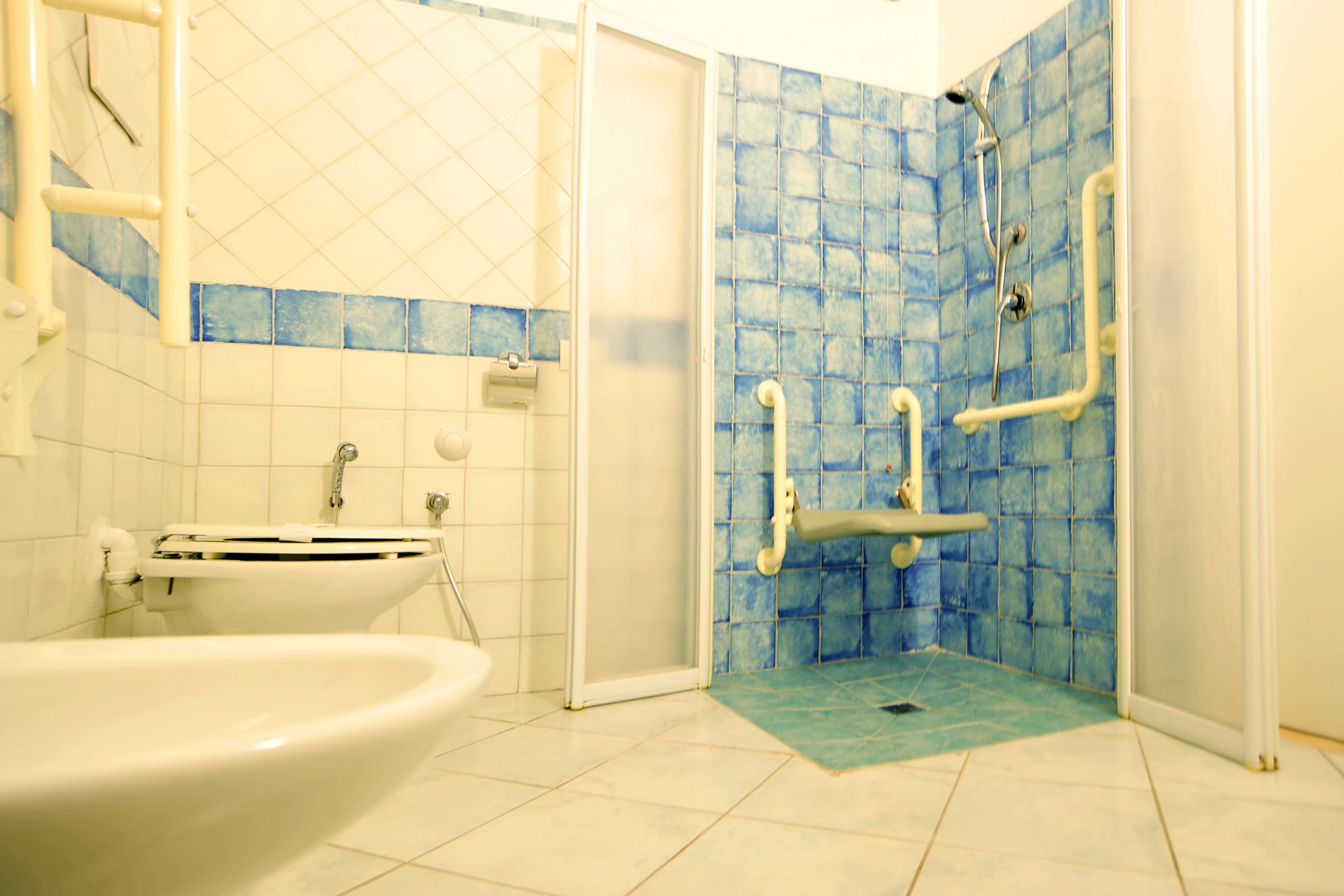 double or twin room | bathroom | shower, free toiletries, hair dryer, bidet