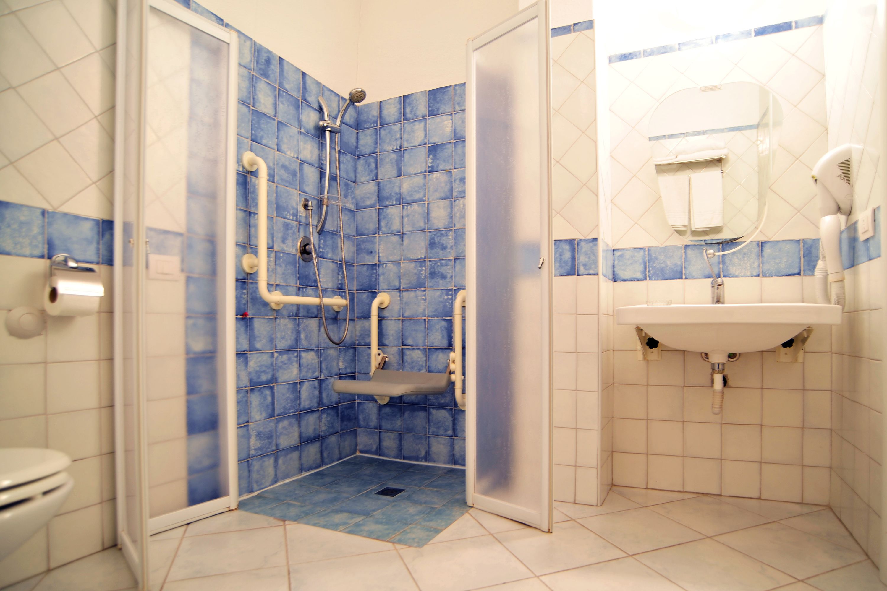double or twin room | bathroom | shower, free toiletries, hair dryer, bidet