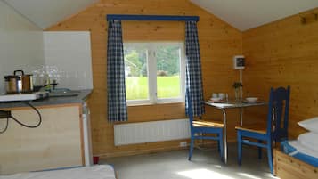 Basic Cabin, Refrigerator (No Bed Linen or Breakfast Included) | Free cots/infant beds, free WiFi