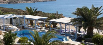 Blue Dolphin Antiparos Villas and Suites