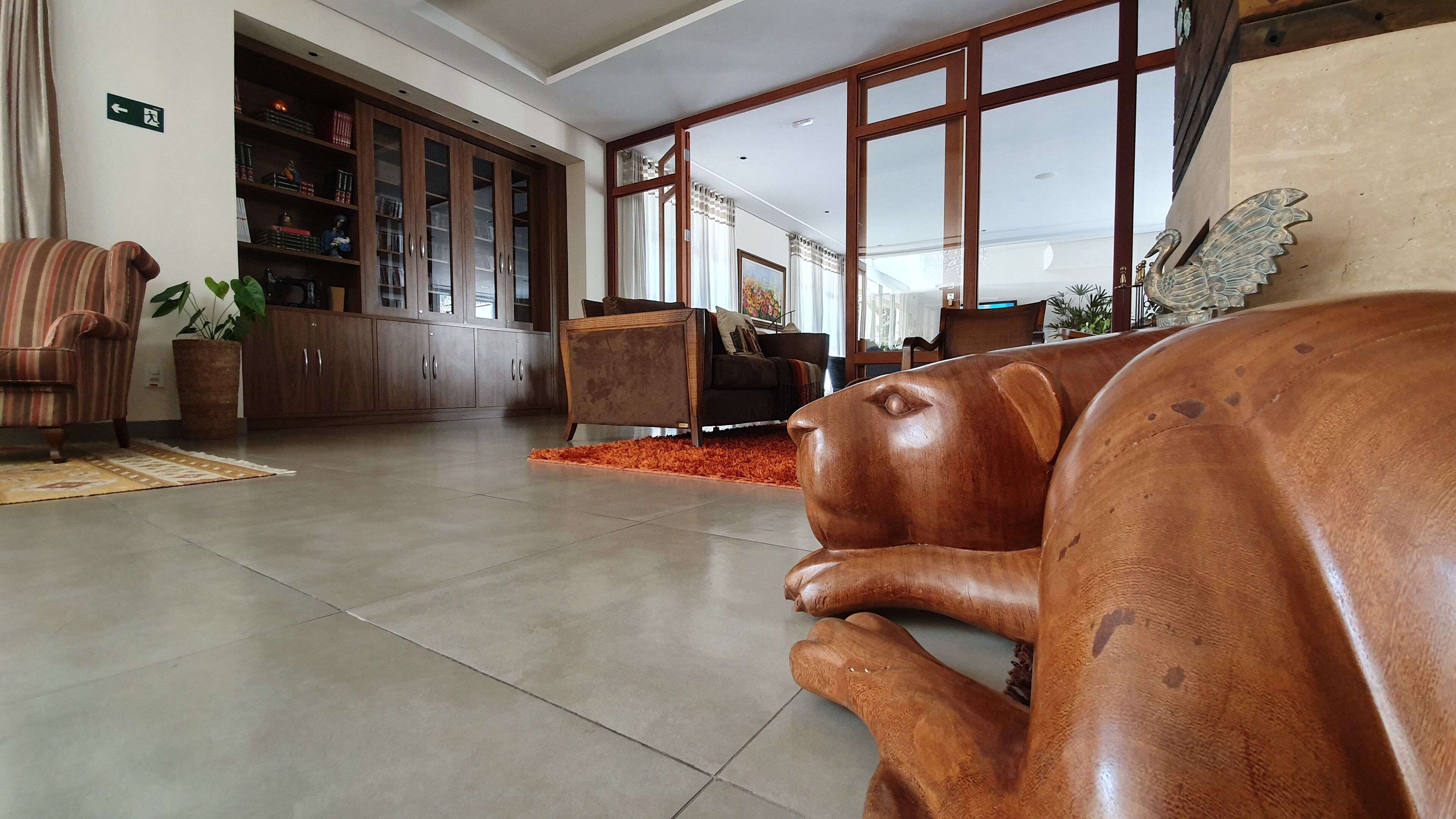 42-inch lcd tv with cable channels, tv