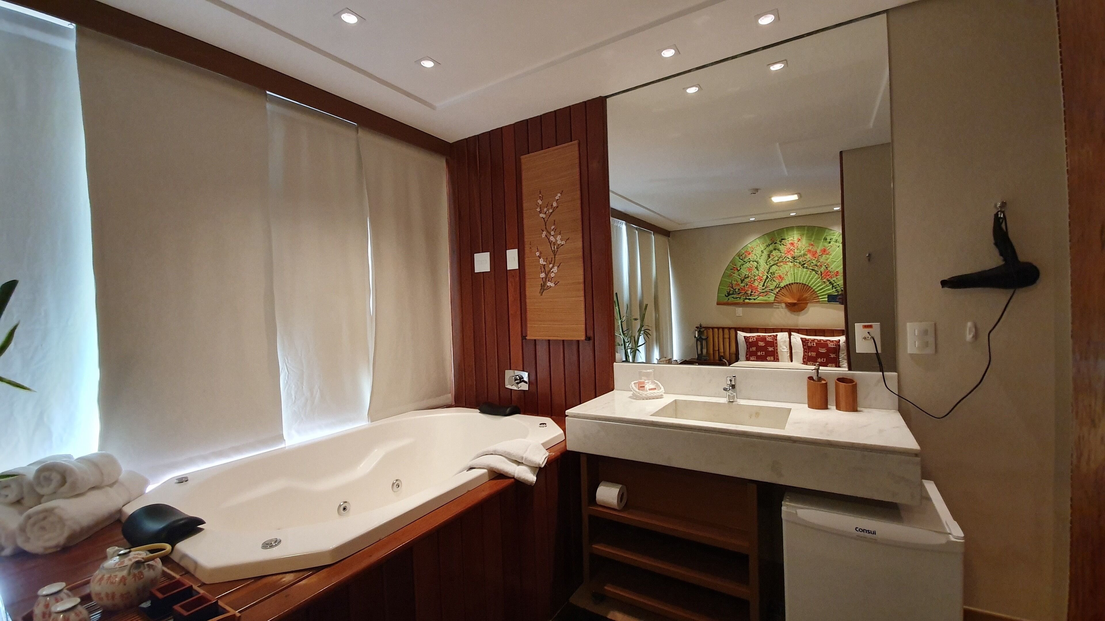 romantic suite, japanese futon | bathroom | shower, free toiletries, hair dryer, towels
