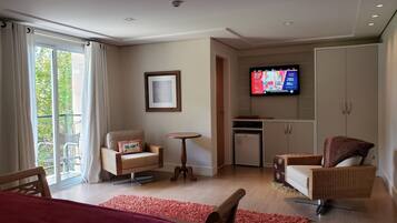 Suíte (Master) | 3 quartos, roupas de cama antialérgicas, frigobar