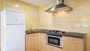 Caja de seguridad en la habitación y escritorio