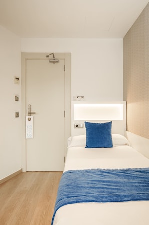 Minibar, in-room safe, desk, soundproofing