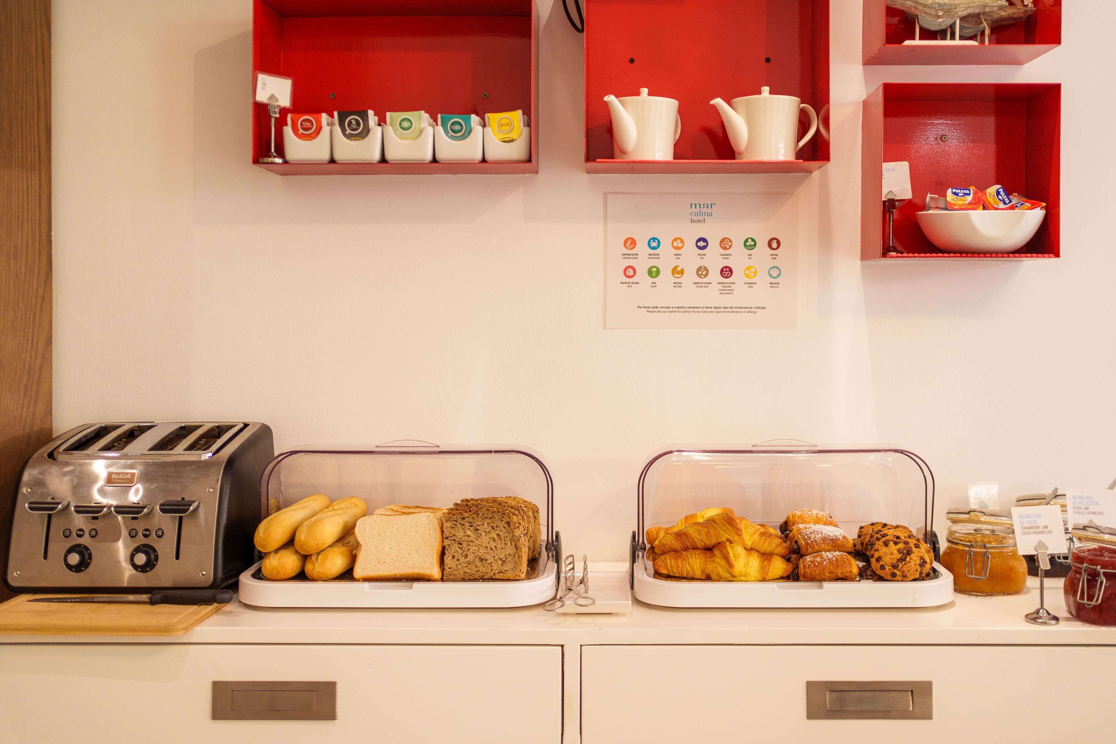 daily continental breakfast (eur 9 per person)