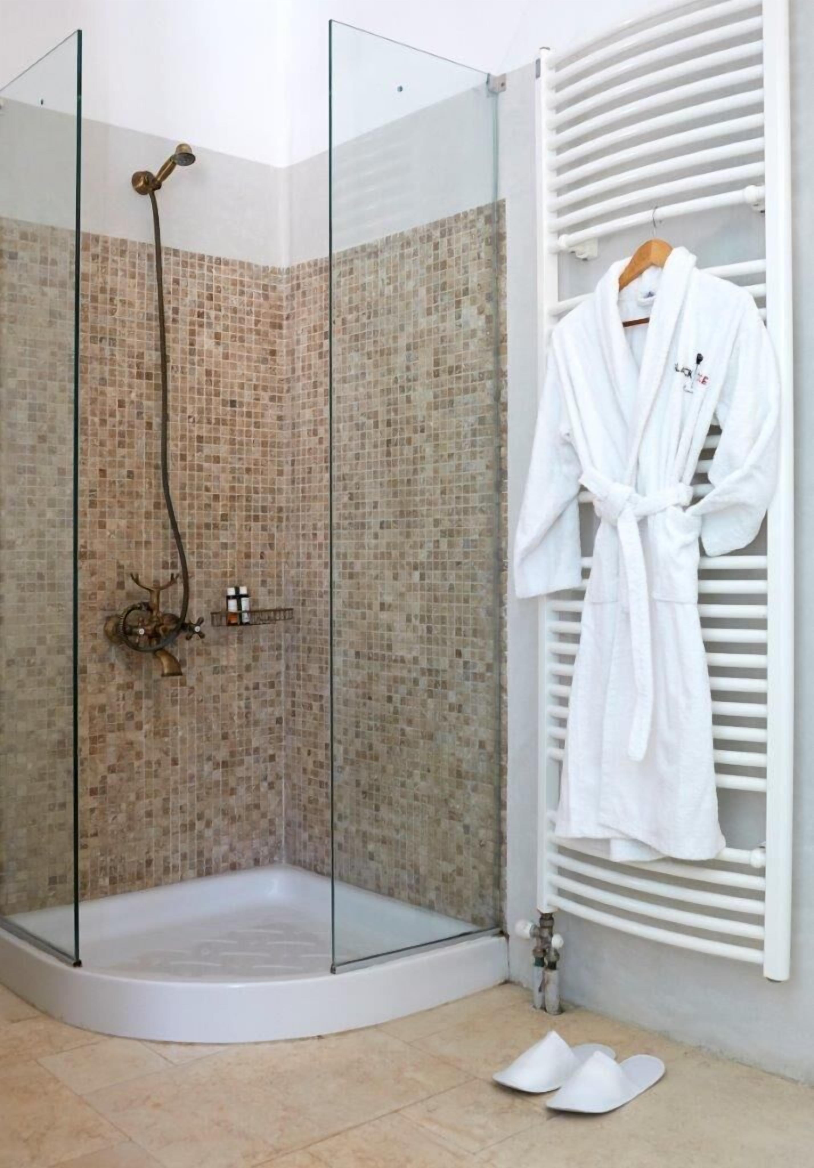 Photo - Black Rose Suites