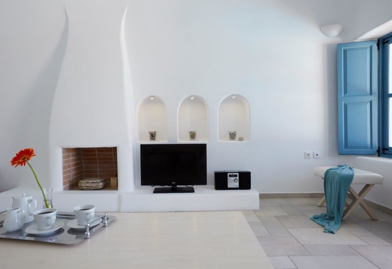 deluxe room, private pool | living area | 32-inch lcd tv with satellite channels, tv, dvd player