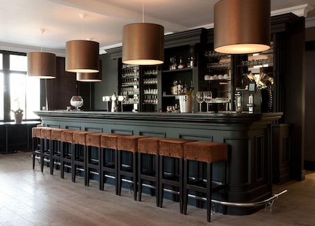 Bar (on property). Fletcher Hotel - Restaurant Duinzicht