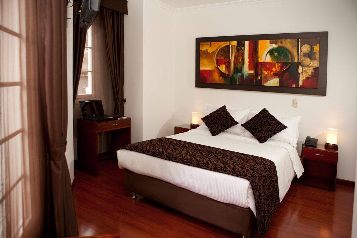 Habitación estándar, 1 cama doble | Cortinas opacas, wifi gratis, ropa de cama