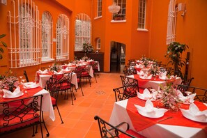 Tägliches inbegriffenes einheimisches Frühstück