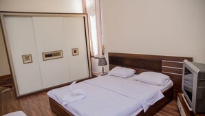 Royal Deluxe Suite