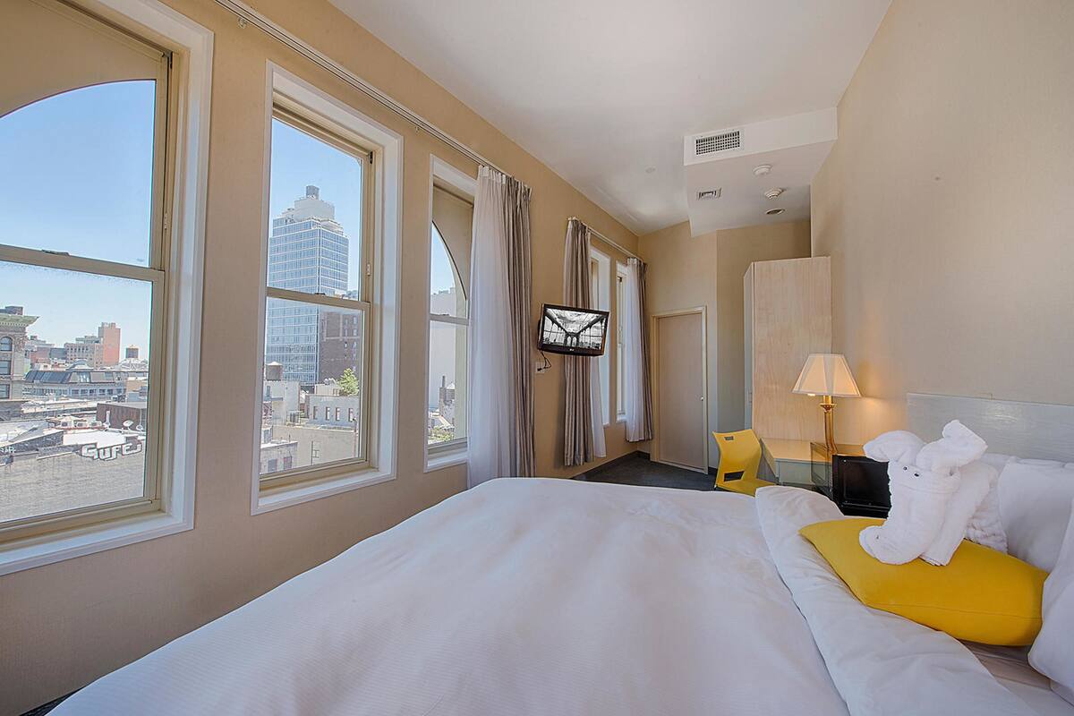 Egyptian cotton sheets, premium bedding, pillowtop beds, in-room safe