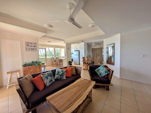 Terrace/patio - Rose Bay Resort (Bowen)