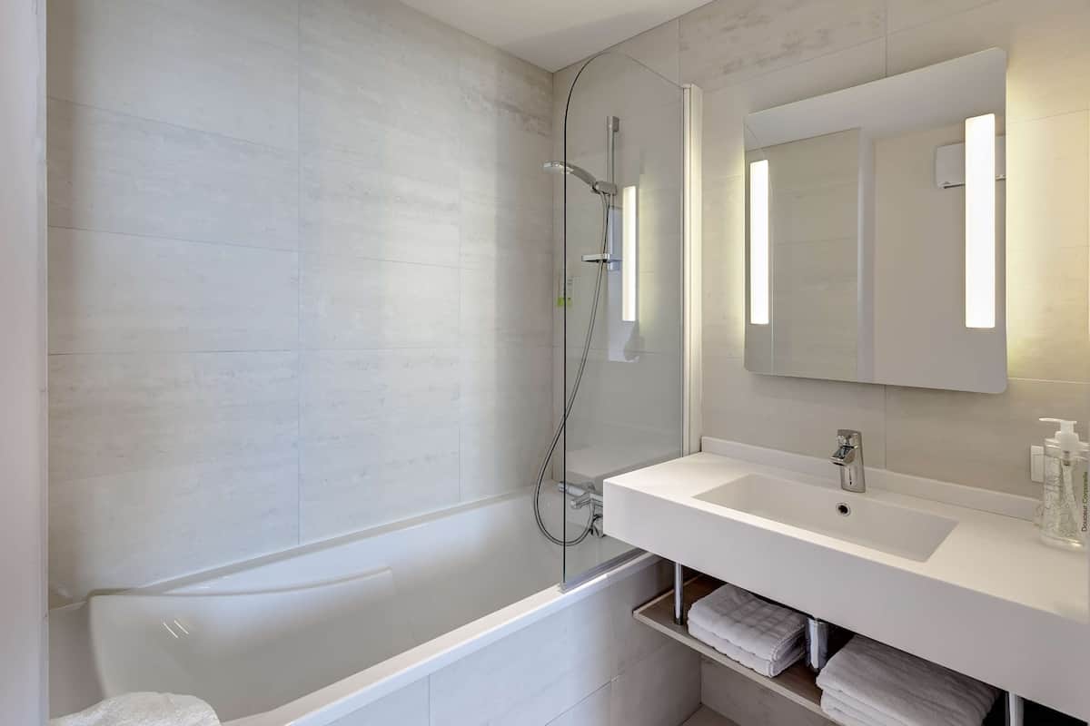 free toiletries, hair dryer, towels