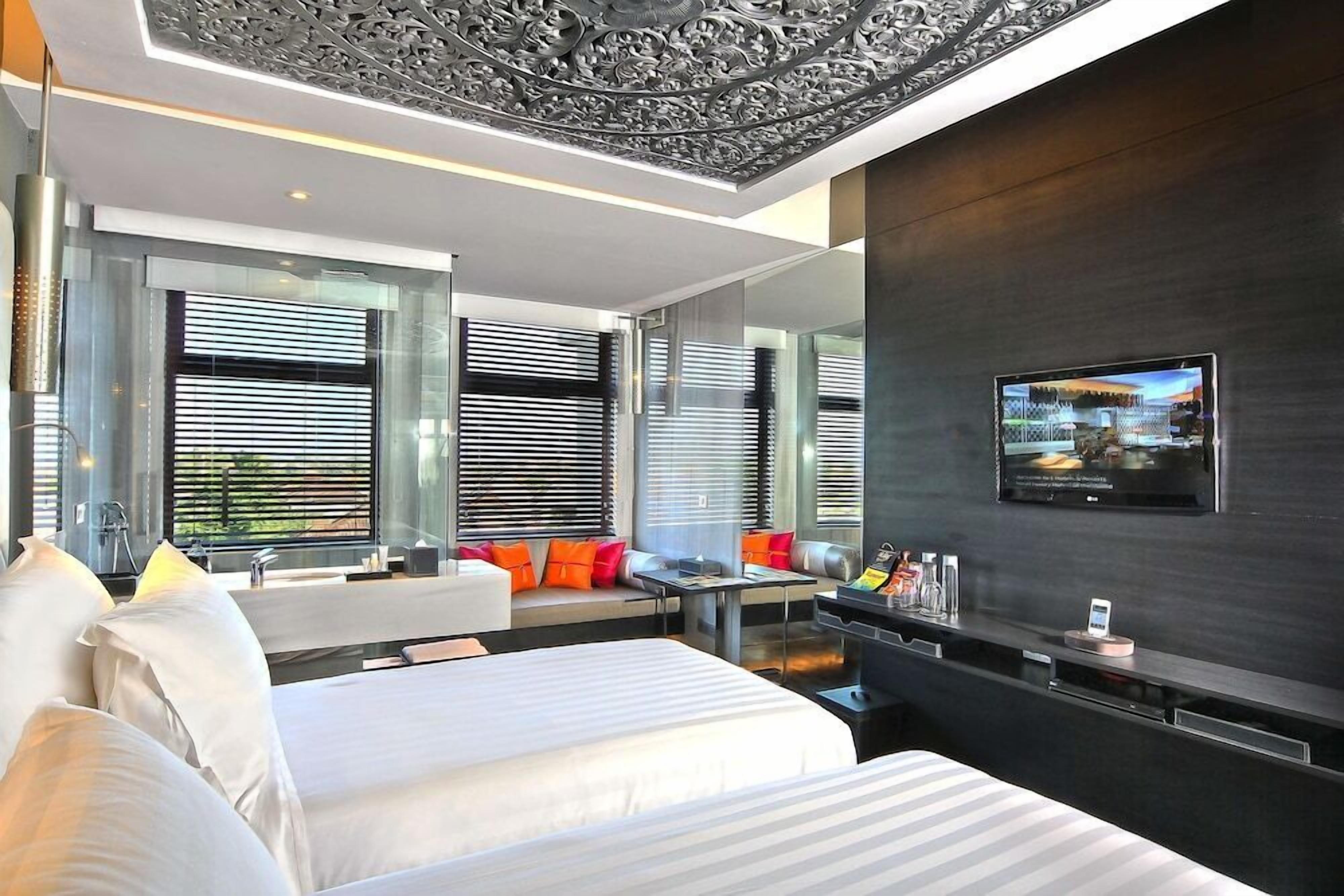 Literie de qualité supérieure, surmatelas, minibar