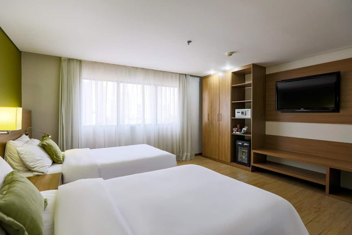 1 bedroom, minibar, in-room safe, desk