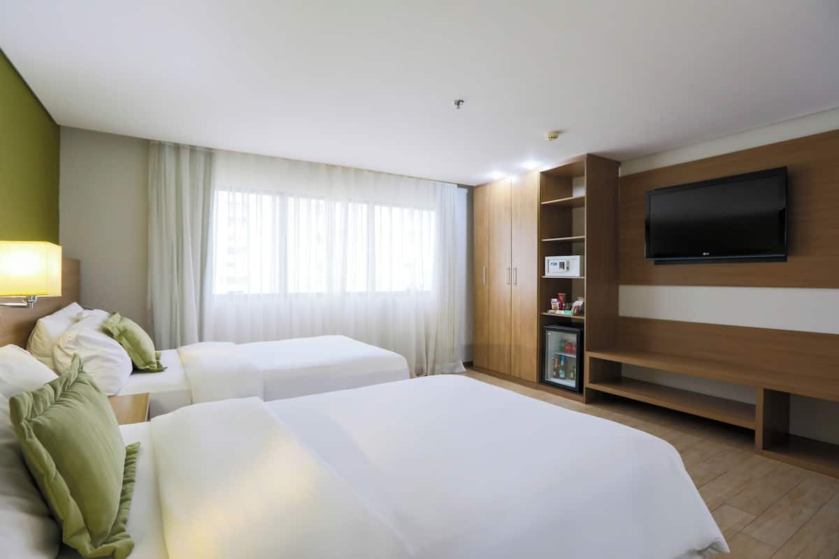 Suite Executiva Twin -Não Fumante | 1 chambre, minibar, coffres-forts dans les chambres, bureau