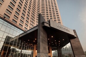 Front of property - Pullman Anshan Time Square (Anshan)