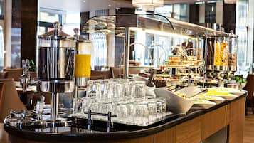 Daily buffet breakfast (TRY 750 per person)