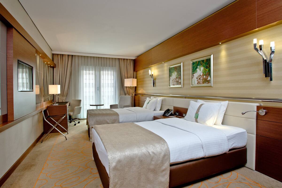 Minibar, in-room safe, desk, soundproofing